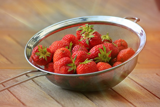 strawberries-829271_640